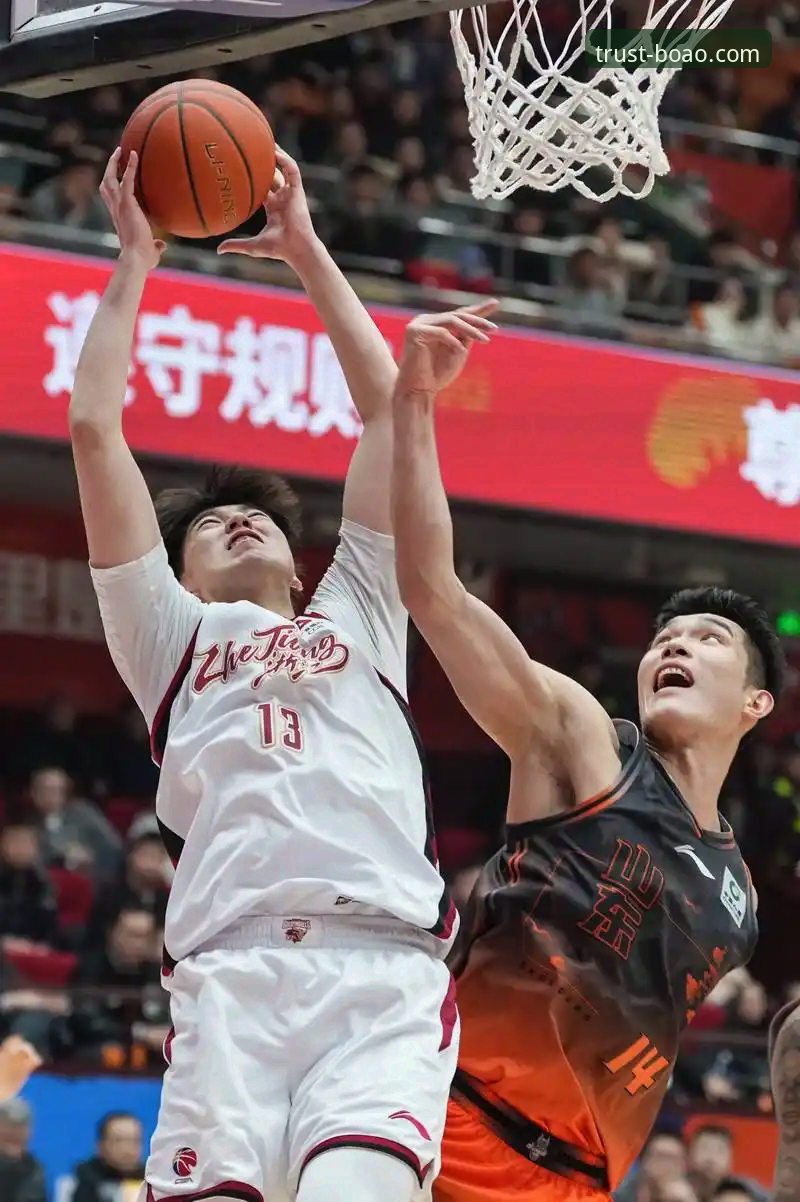 CBA季后赛最新动态：浙江加时逆转宁波，兰道夫33分率队2-0横扫晋级